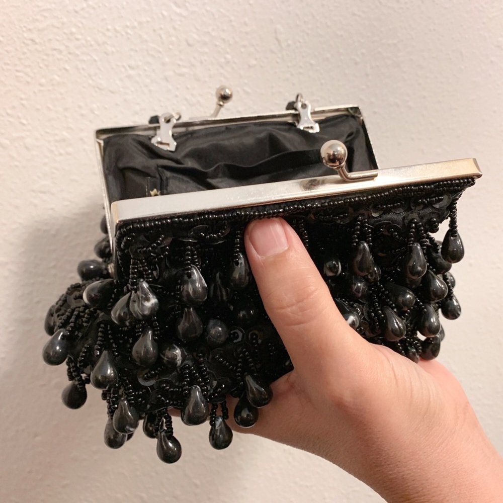 New IN's Black Beaded Purse